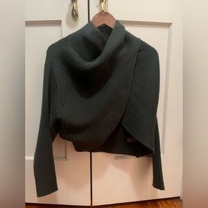 Forest green southmoon under sweater. Only worn once so in great shape!